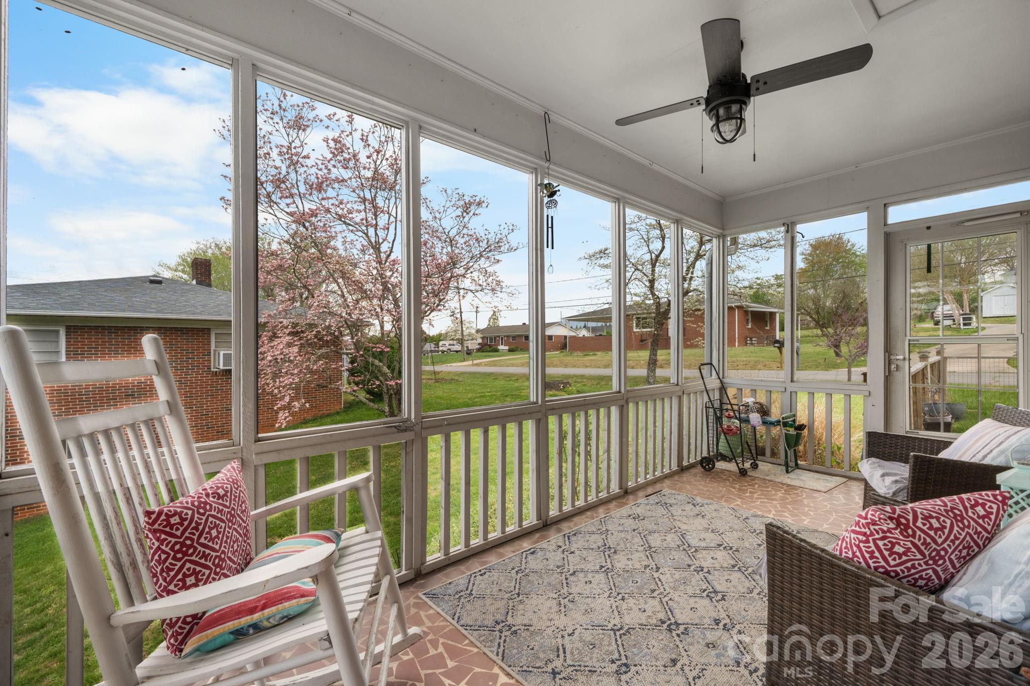 118 Whitley Road Morganton, NC 28655 - Photo 2 of 30