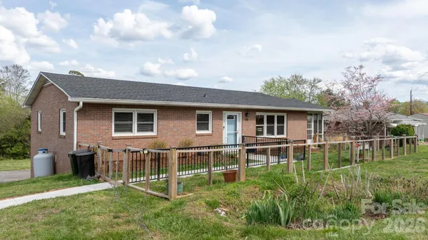 $300,000 | 118 Whitley Road, Morganton, NC 28655