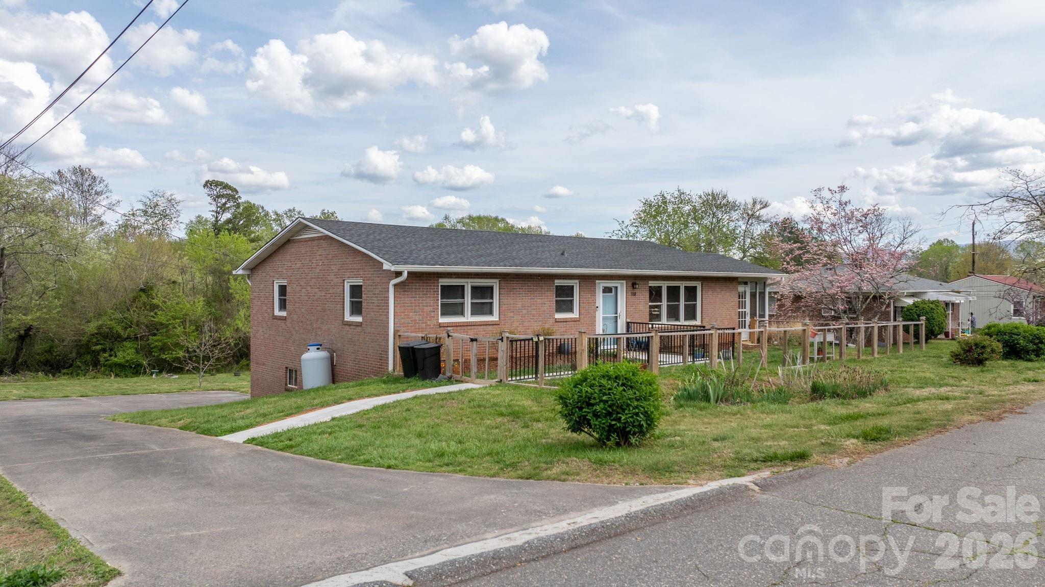 118 Whitley Road Morganton, NC 28655 - Photo 4 of 30