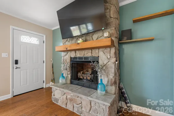 $300,000 | 118 Whitley Road, Morganton, NC 28655