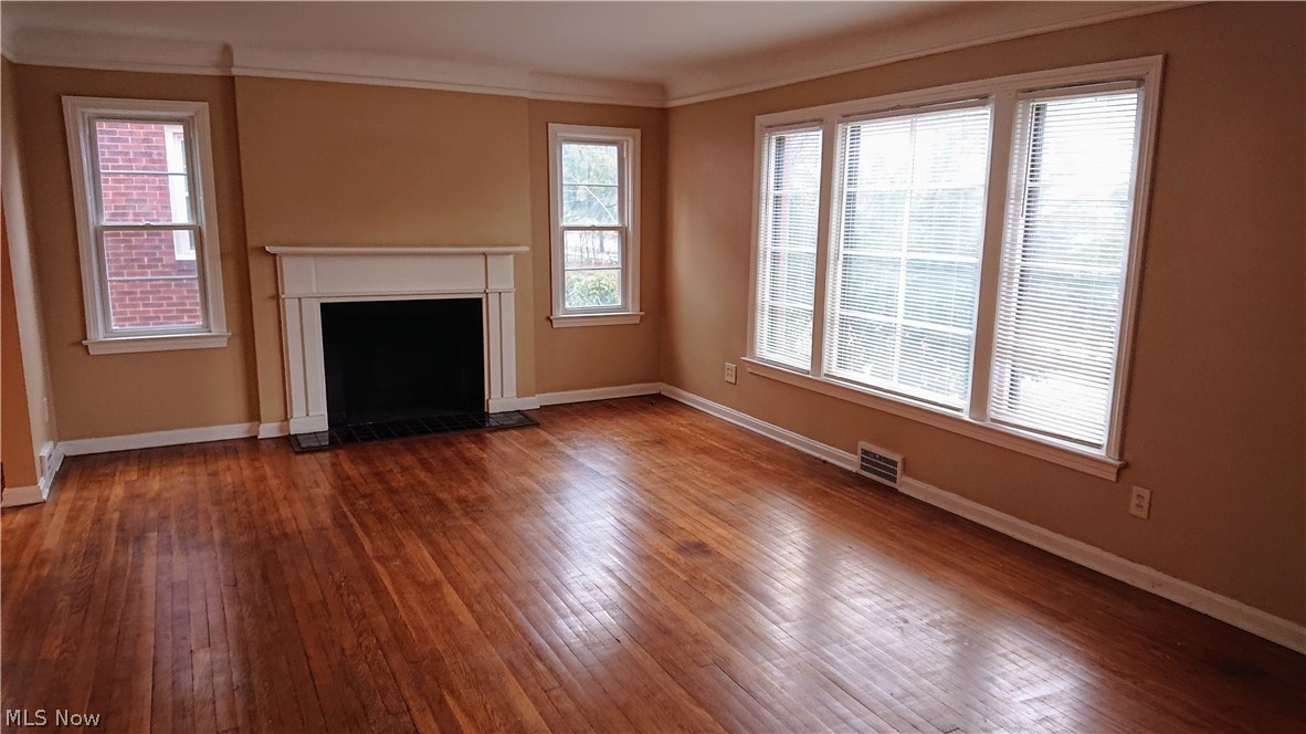 1158 Castleton Road Cleveland Heights, OH 44121 - Photo 3 of 27
