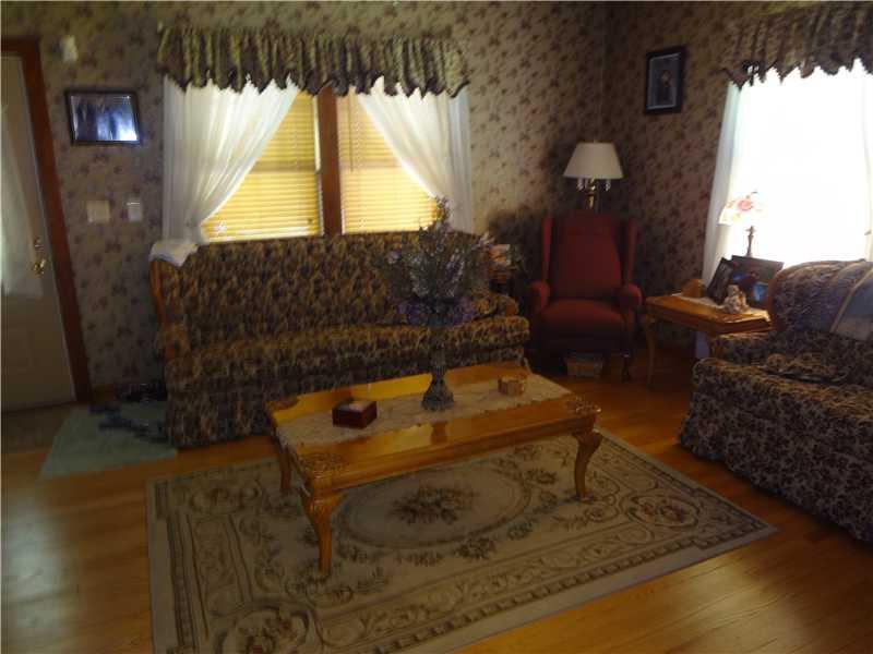 621 Rostraver Road Belle Vernon, PA 15012 - Photo 3 of 25 Living Room.