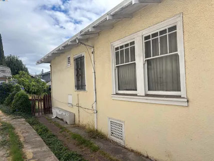 $499,000 | 5226 Belvedere Street, Oakland, CA 94601