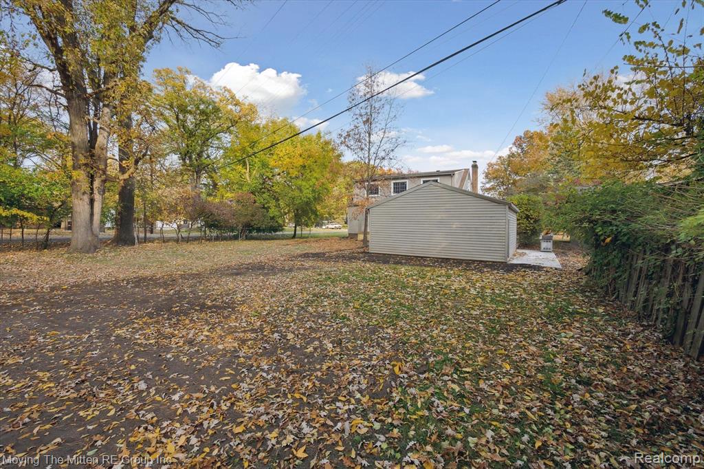 21124 Thorofare Road Grosse Ile, MI 48138 - Photo 37 of 54 Gallery Image 37