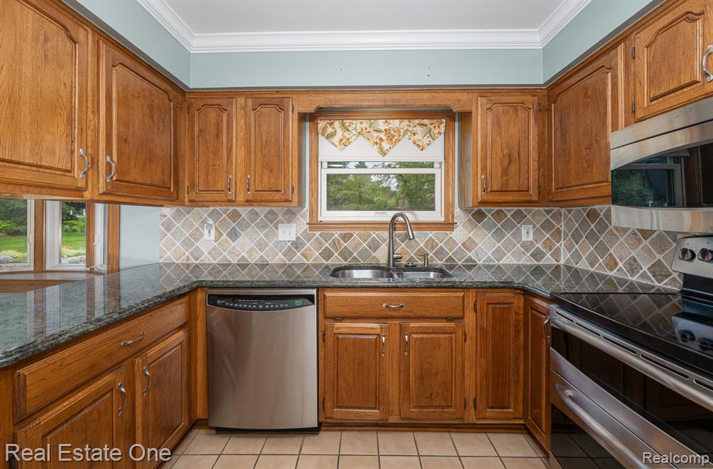 563 Millstone Drive Rochester Hills, MI 48309 - Photo 31 of 37