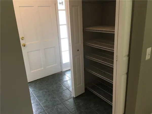 $2,700 | 4 Peachtree Lane, Perinton, NY 14534