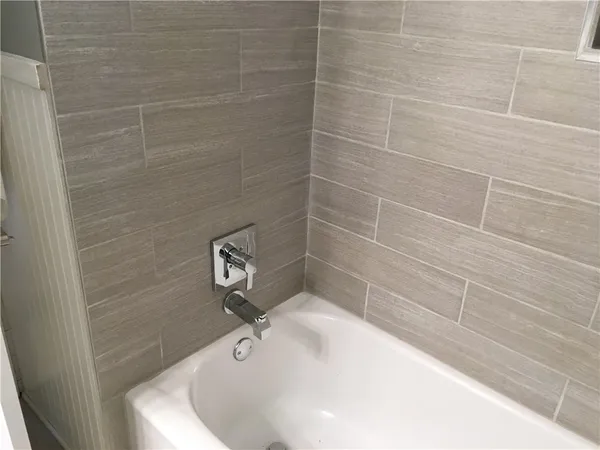 $2,700 | 4 Peachtree Lane, Perinton, NY 14534