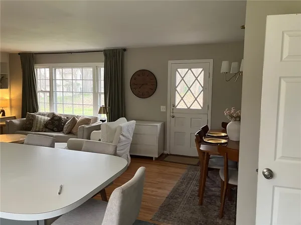 $2,700 | 4 Peachtree Lane, Perinton, NY 14534