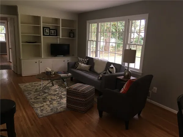 $2,700 | 4 Peachtree Lane, Perinton, NY 14534