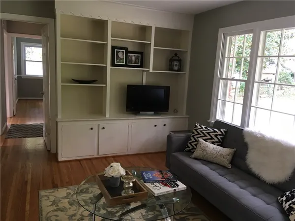 $2,700 | 4 Peachtree Lane, Perinton, NY 14534