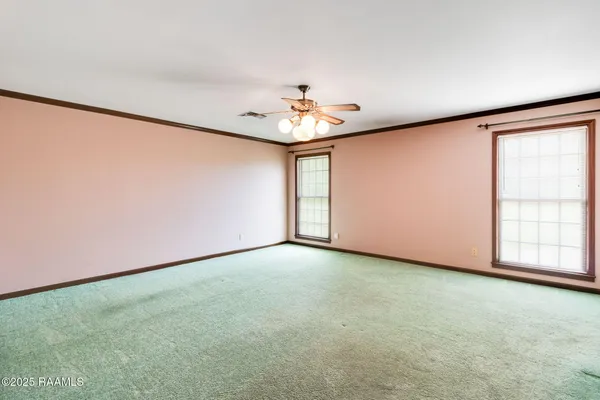 $274,900 | 1210 South Henry Street, Abbeville, LA 70510