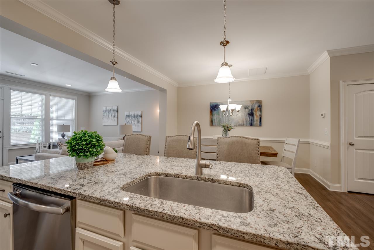 633 Fallon Grove Way Raleigh, NC 27608 - Photo 11 of 30