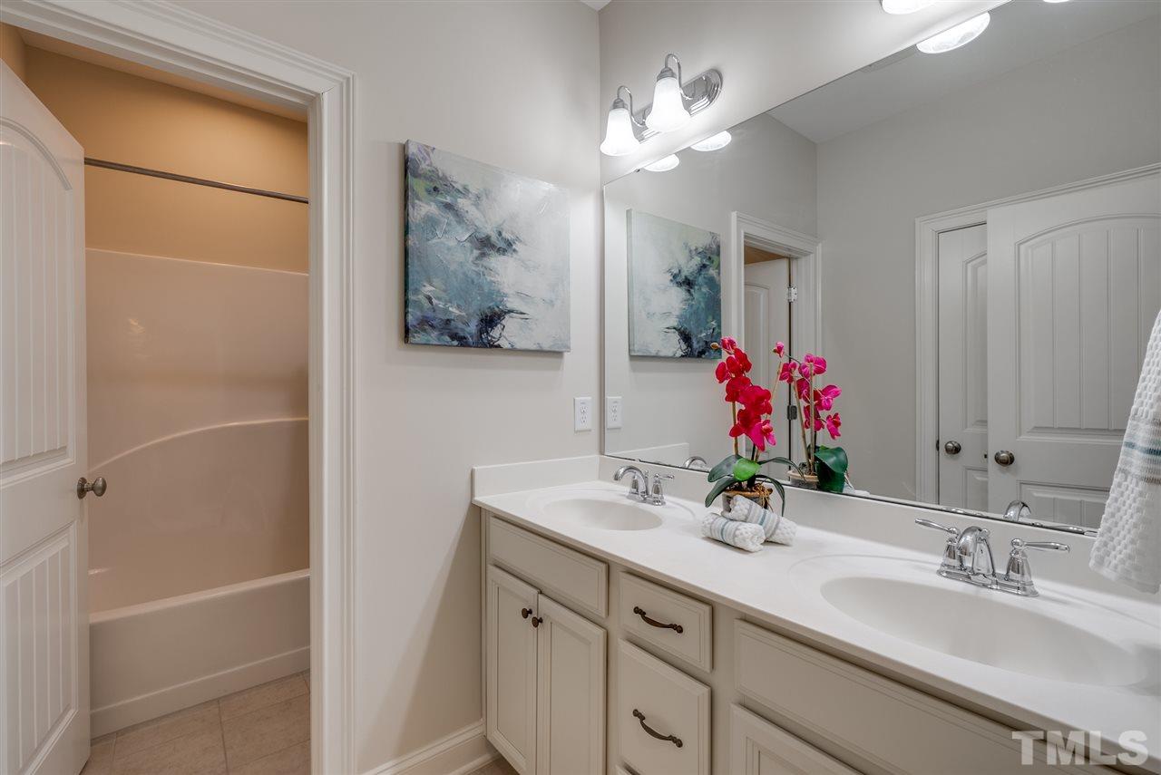 633 Fallon Grove Way Raleigh, NC 27608 - Photo 20 of 30