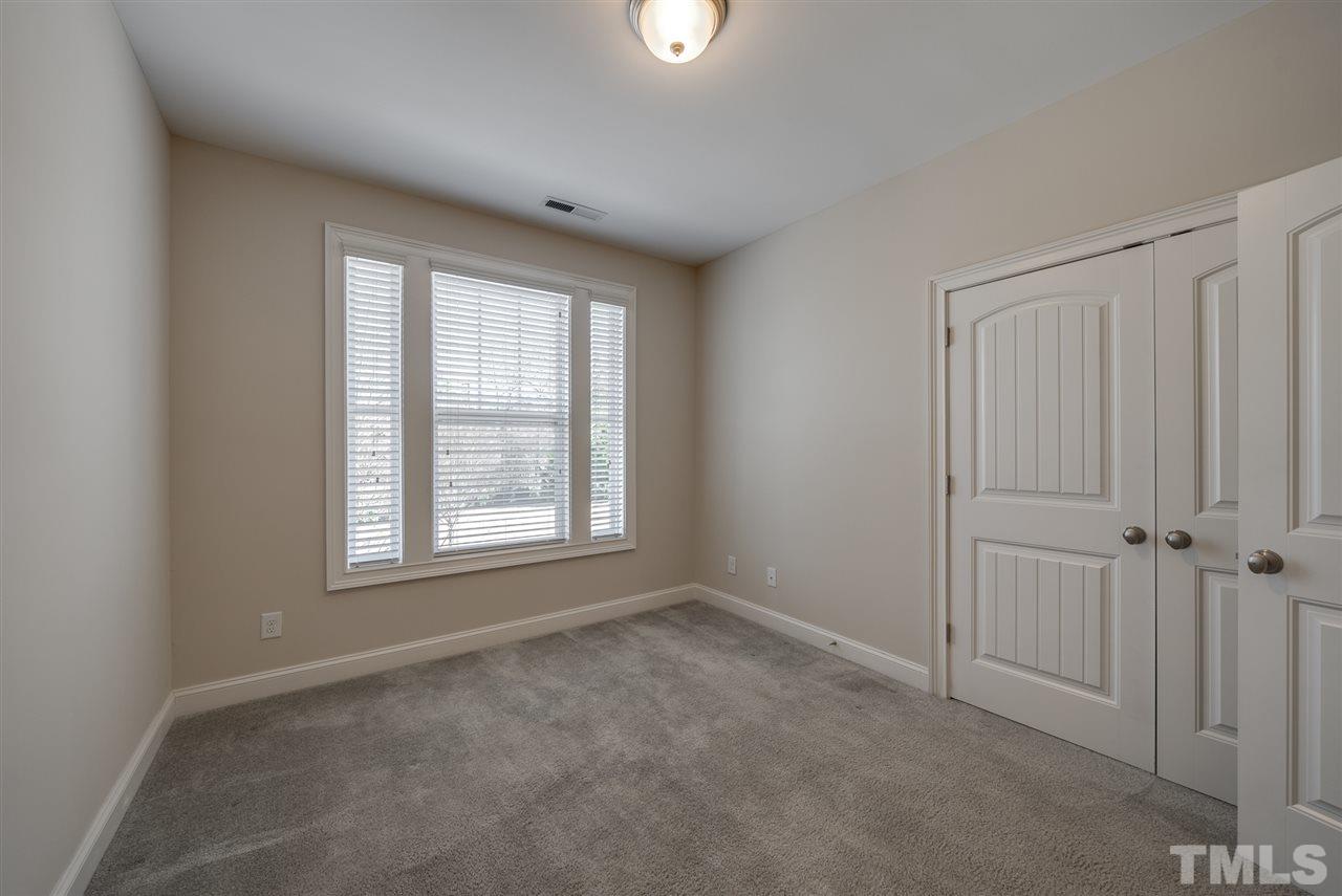 633 Fallon Grove Way Raleigh, NC 27608 - Photo 22 of 30