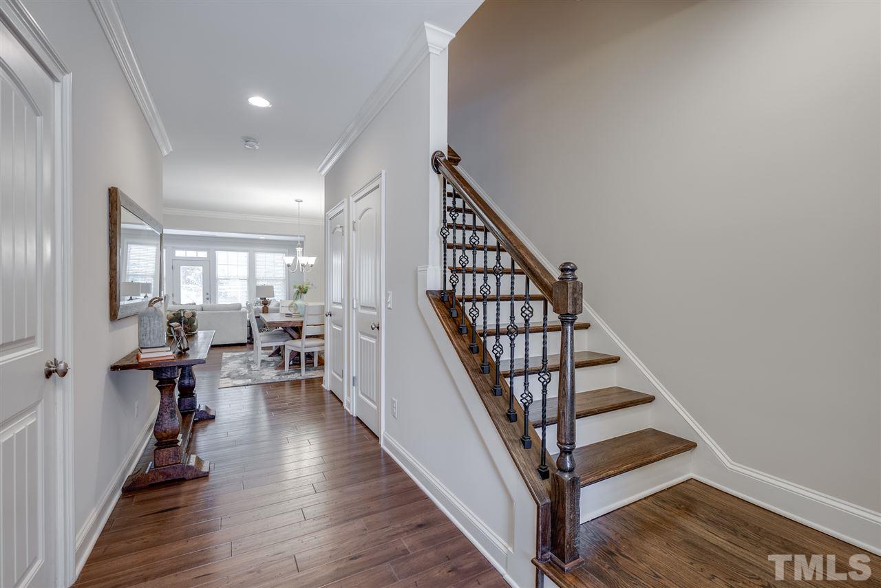 633 Fallon Grove Way Raleigh, NC 27608 - Photo 8 of 30