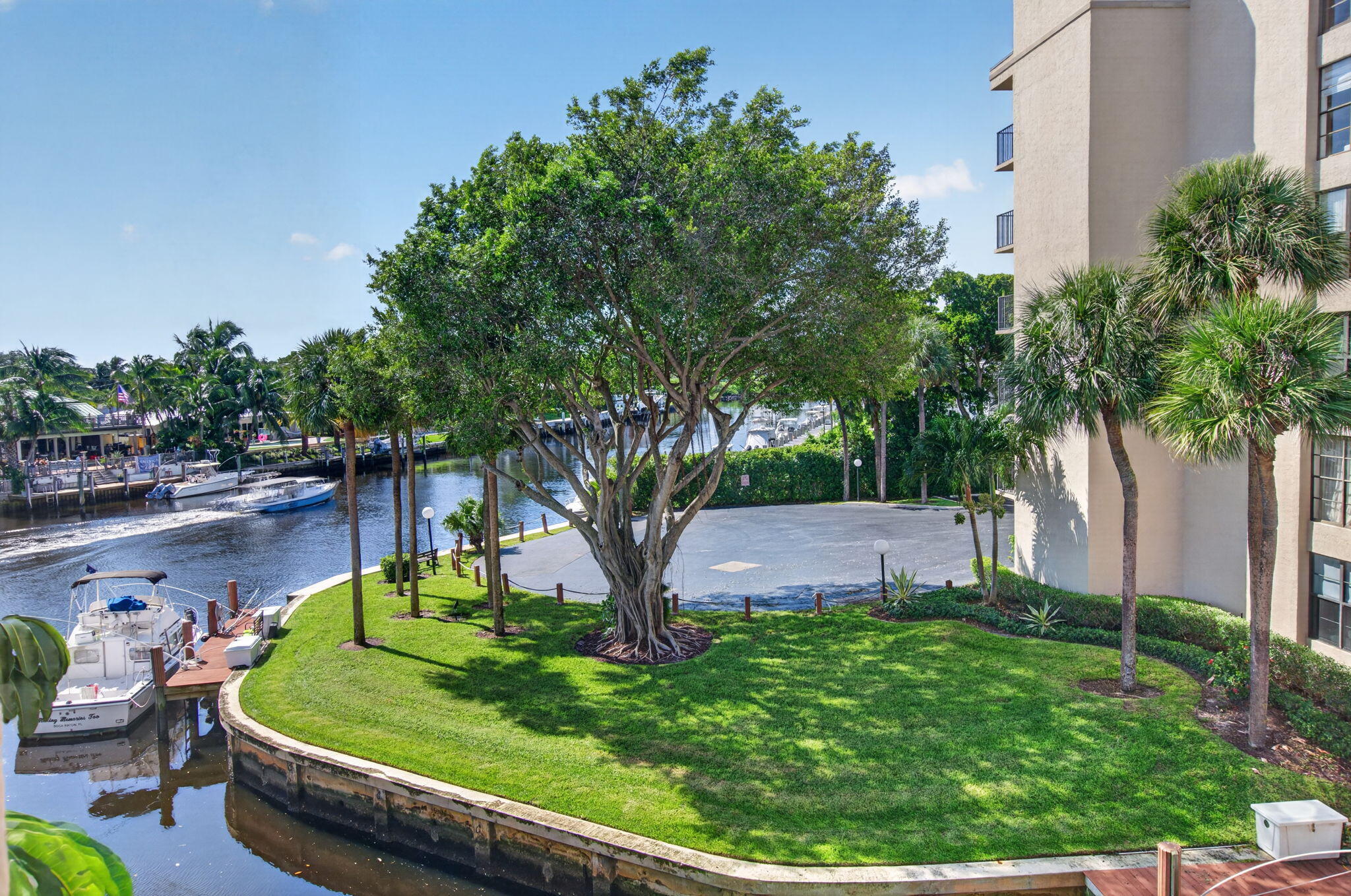 20 Royal Palm Way, Unit 3010 Boca Raton, FL 33432 - Photo 36 of 39 Canal View