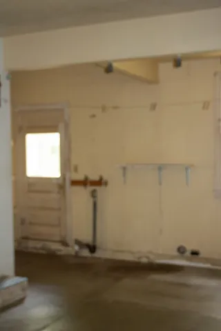 a view of utility room