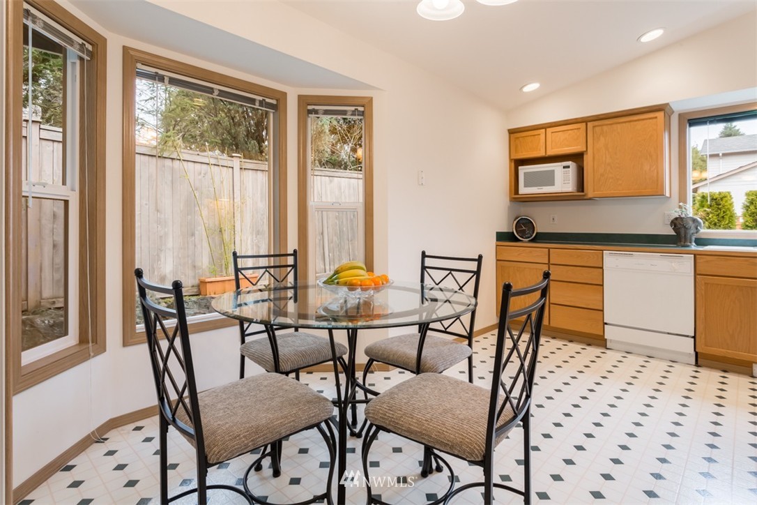 3229 189th Street Southeast Bothell, WA 98012 - Photo 7 of 19