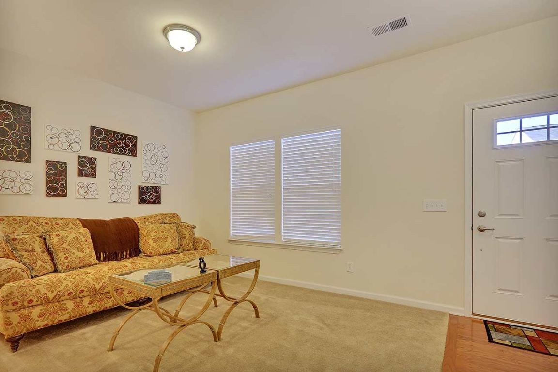 26 Shale Court Greenville, SC 29607 - Photo 5 of 36 Gallery Image 5
