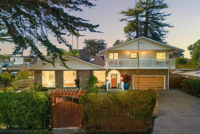 $2,699,000 | 320 Cliff Drive, Aptos, CA 95003