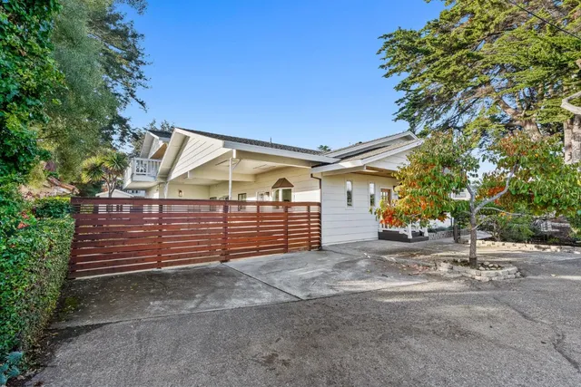 $2,599,000 | 320 Cliff Drive, Aptos, CA 95003