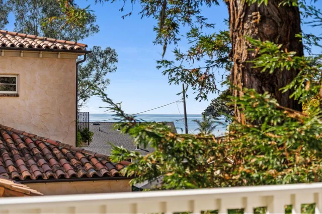 $2,599,000 | 320 Cliff Drive, Aptos, CA 95003