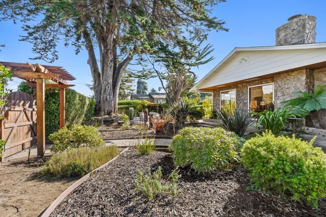 $2,599,000 | 320 Cliff Drive, Aptos, CA 95003