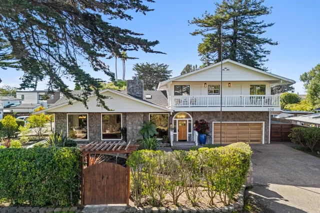 $2,699,000 | 320 Cliff Drive, Aptos, CA 95003