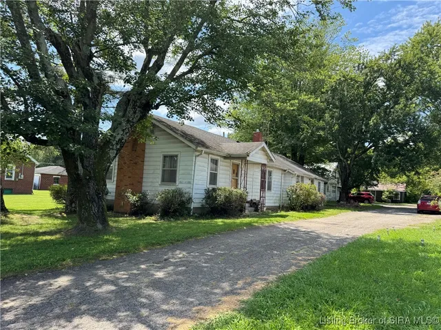 $189,000 | 862 South Gardner Street, Scottsburg, IN 47170
