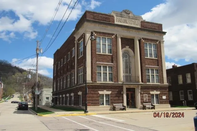 $650,000 | 165 North Central Avenue, Richland Center, WI 53581