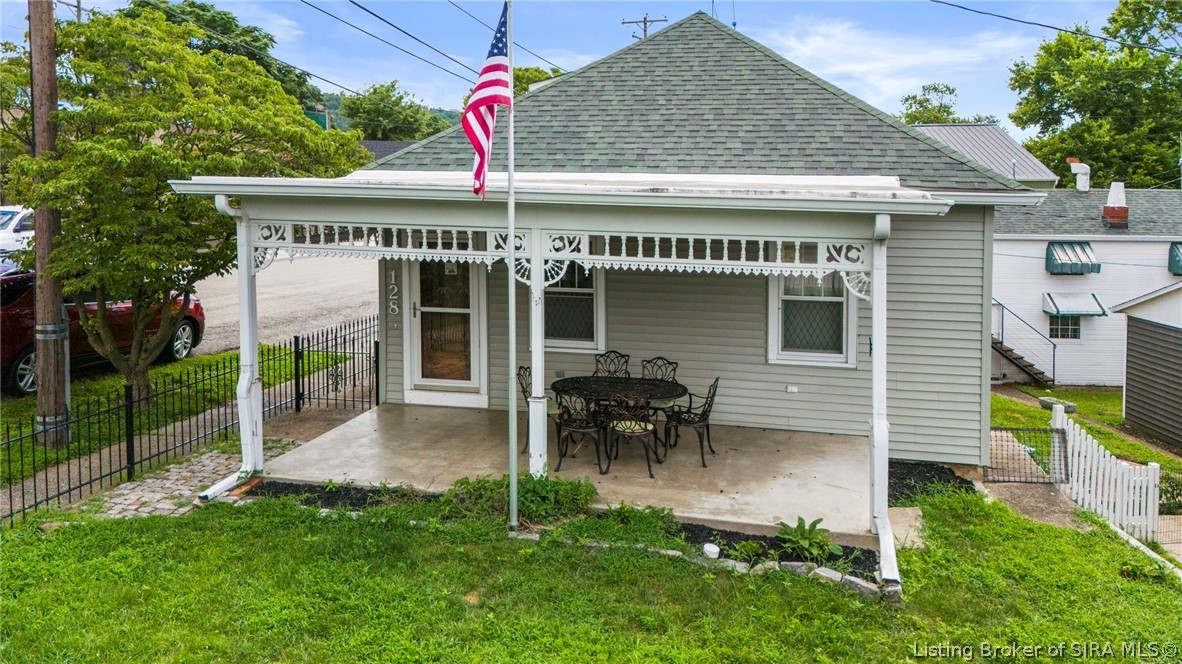 128 West Street Madison, IN 47250 - Photo 1 of 34