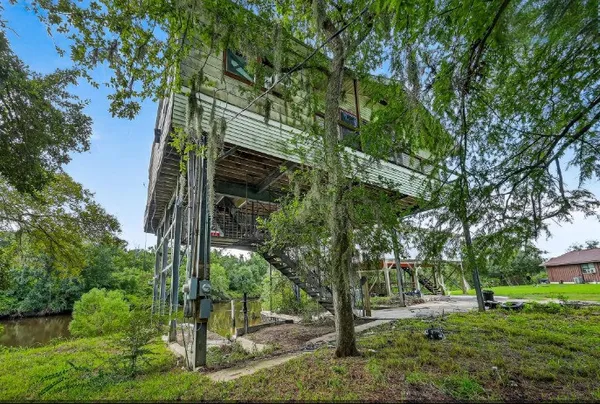 $130,000 | 523-525 Shady Oak Court, Alvin, TX 77511
