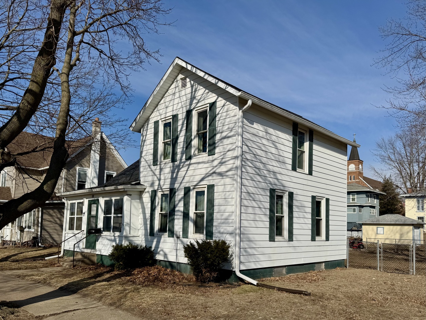 717 13th Avenue Fulton, IL 61252 - Photo 2 of 26