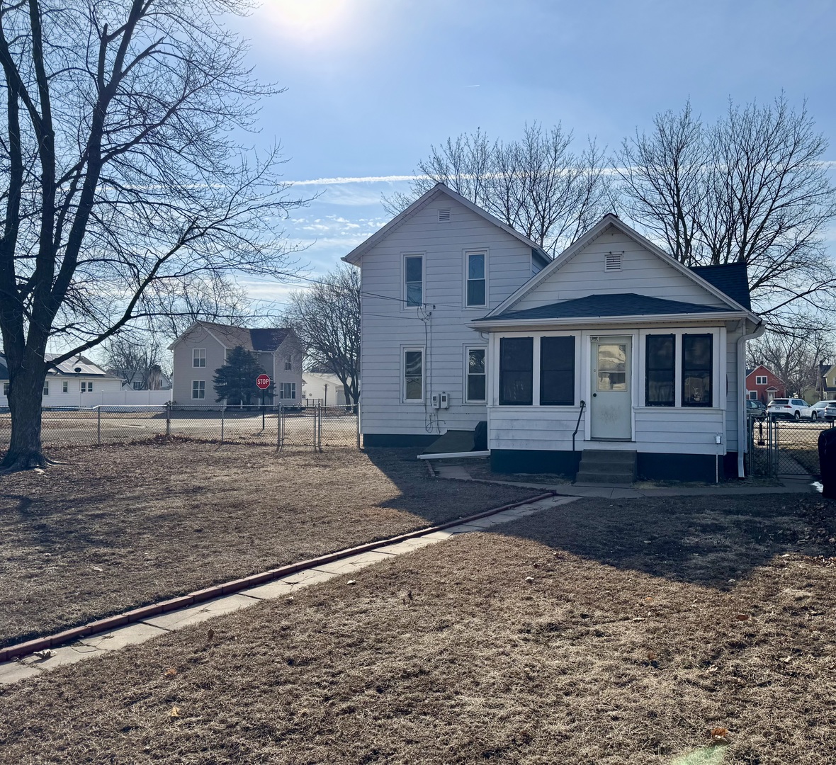 717 13th Avenue Fulton, IL 61252 - Photo 3 of 26