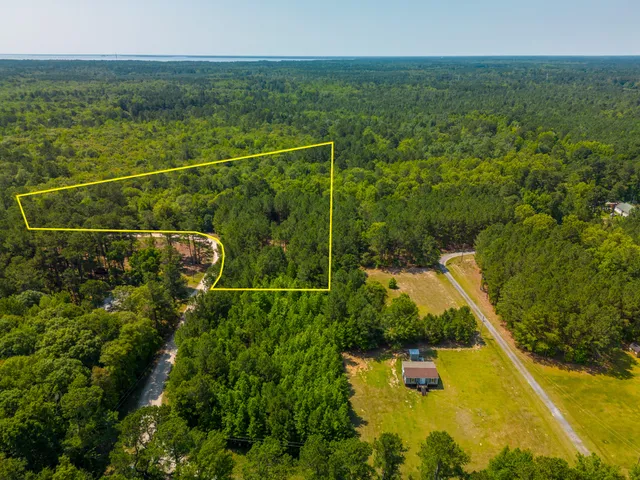 $178,999 | 1 Murphy Bay Drive, Cross, SC 29436