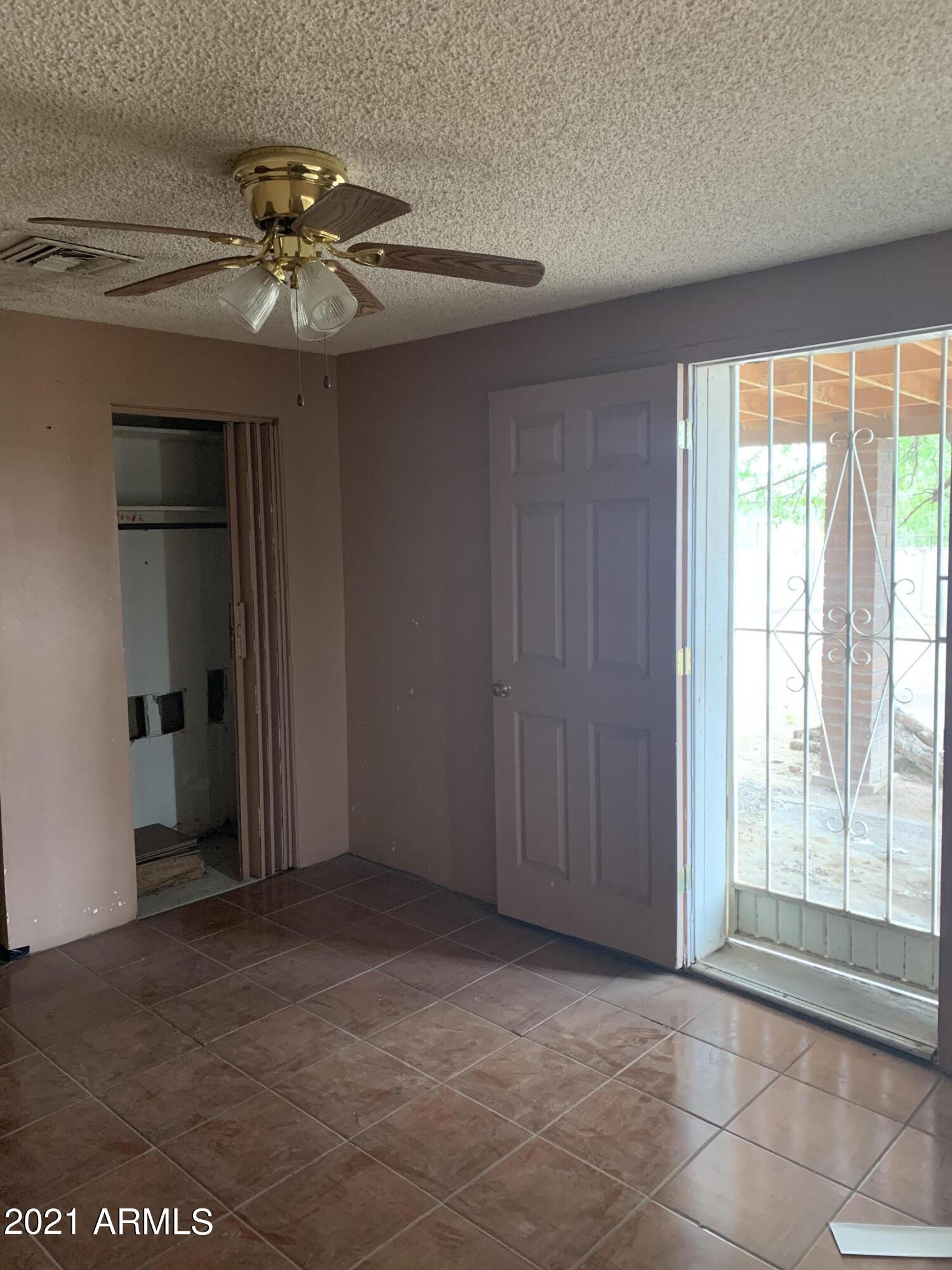 711 East 3rd Street Douglas, AZ 85607 - Photo 19 of 31 A5CFD231-34B3-416B-AF67-94763C2B1179