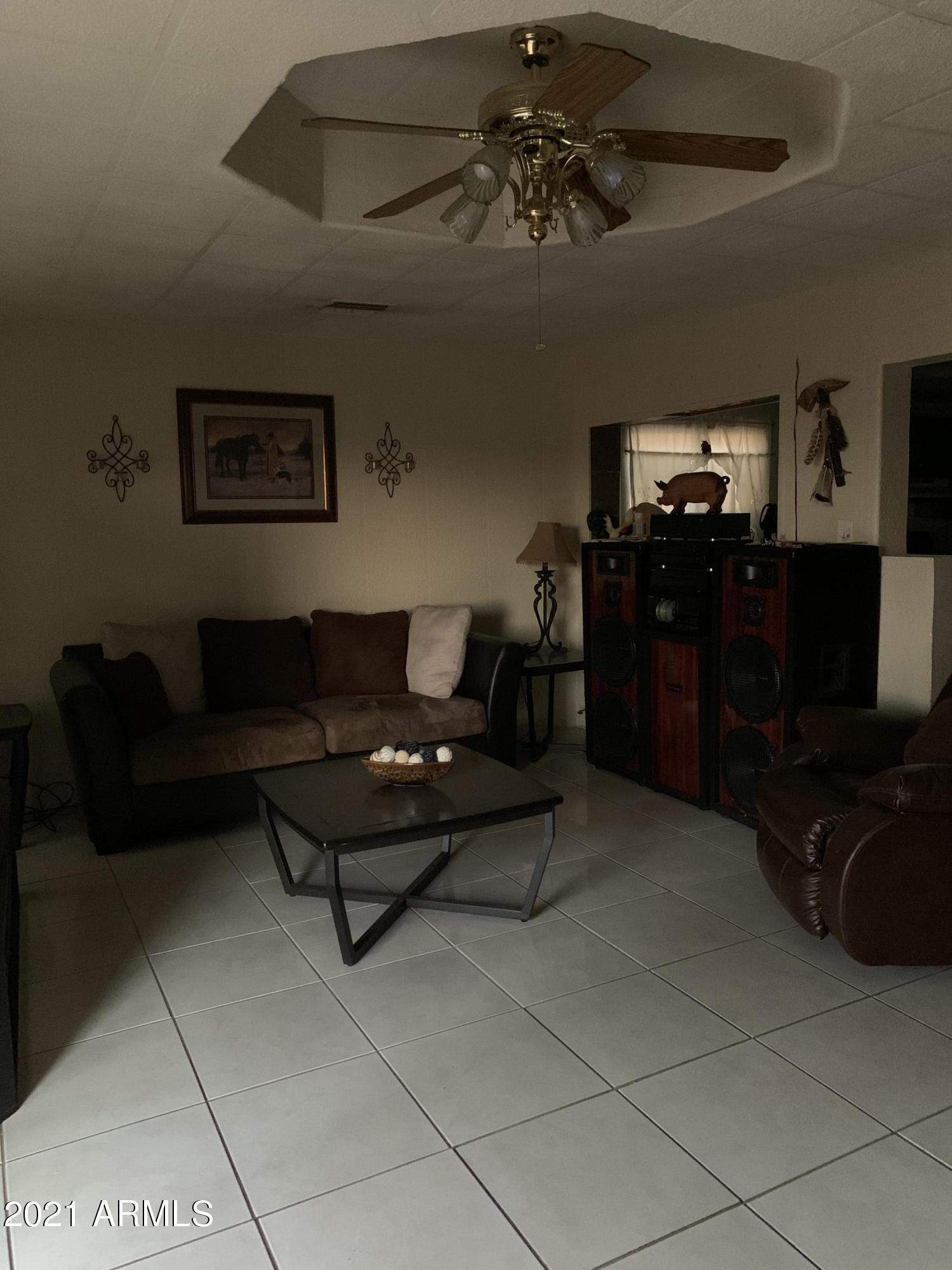 711 East 3rd Street Douglas, AZ 85607 - Photo 6 of 31 5E270321-9658-476A-8474-074E30F65152