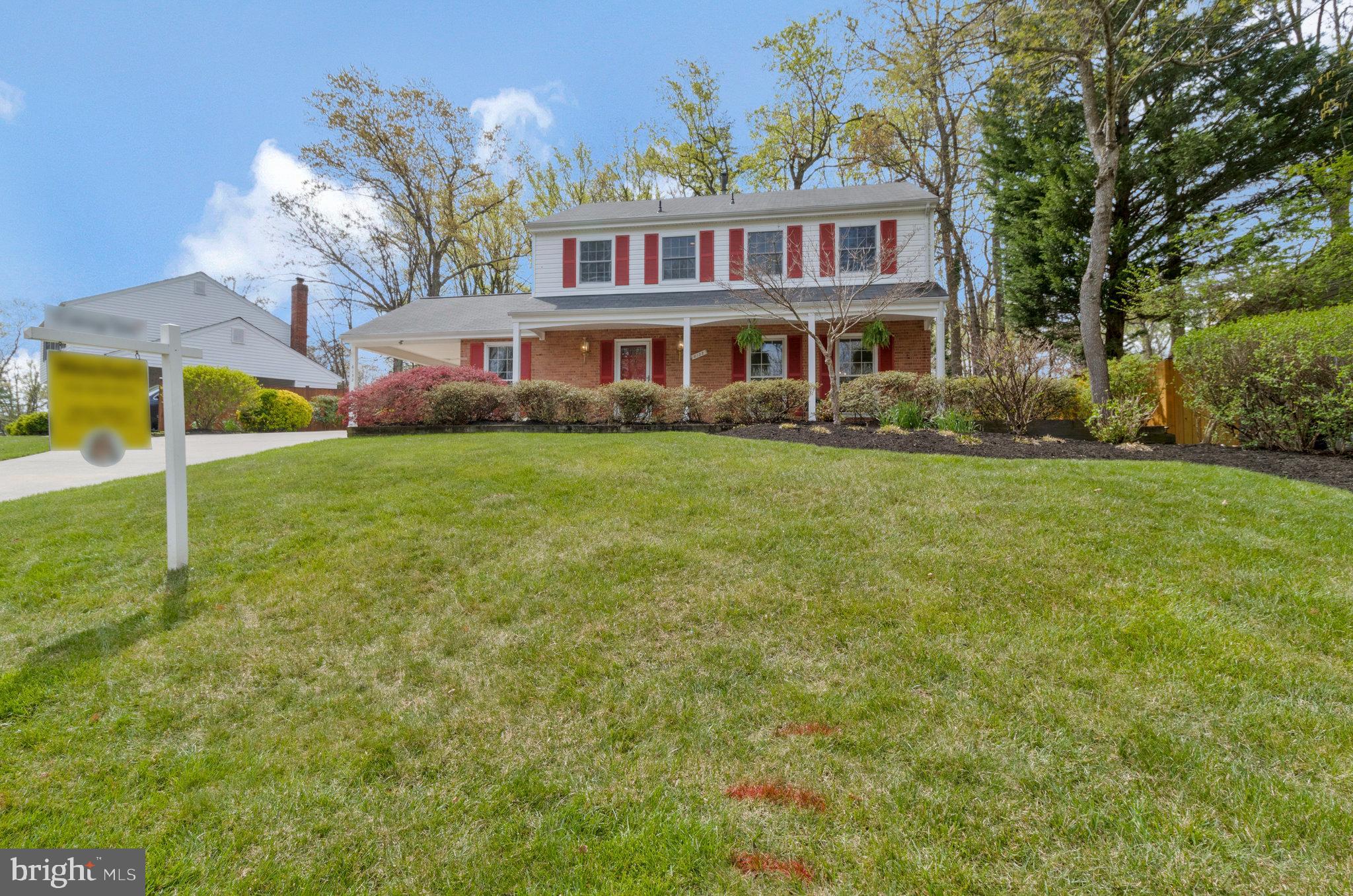 6132 Roxbury Avenue Springfield, VA 22152 - Photo 2 of 70 Beautifully landscaped!