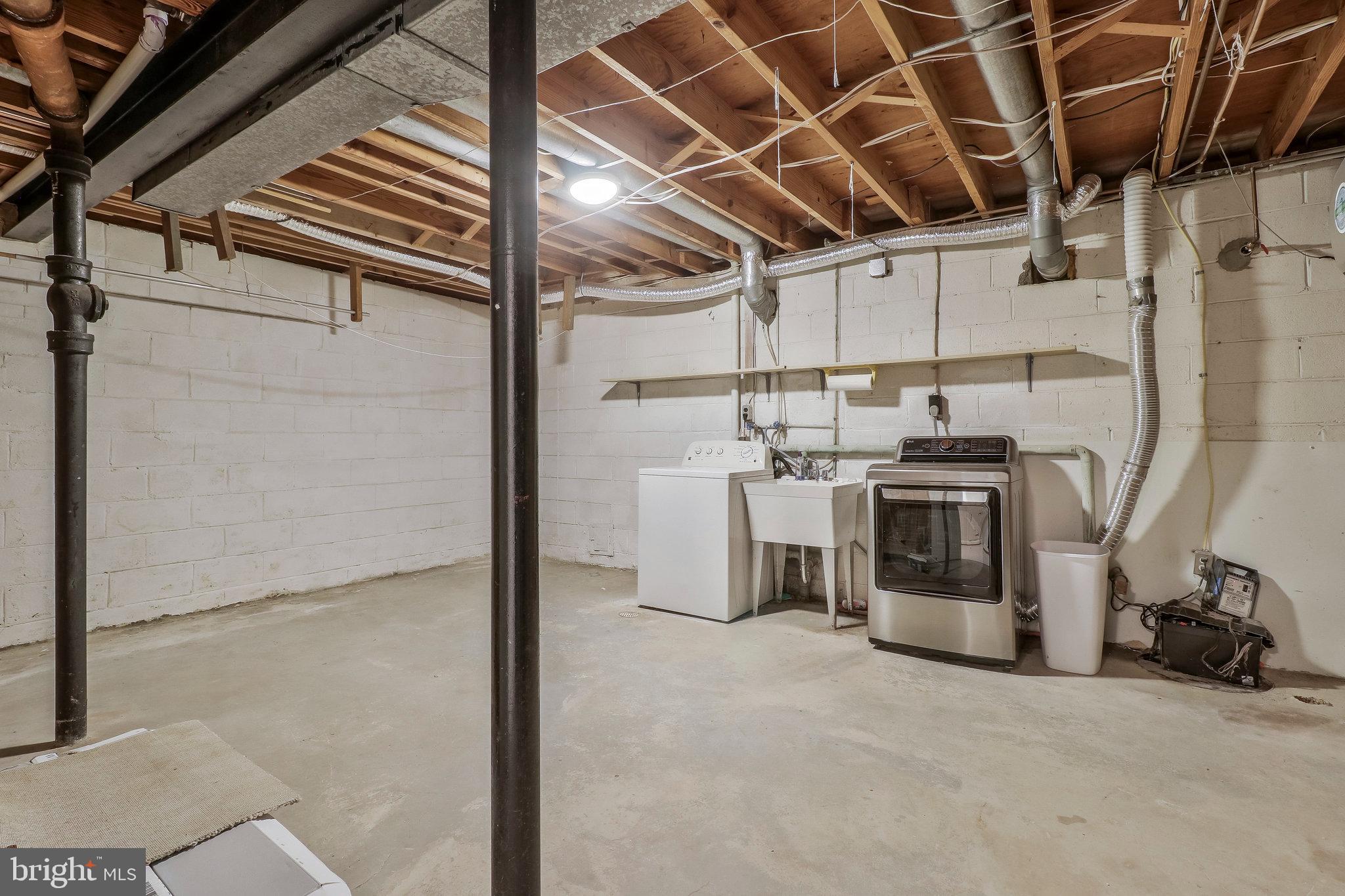 6132 Roxbury Avenue Springfield, VA 22152 - Photo 49 of 70 Laundry Room/Mechanical