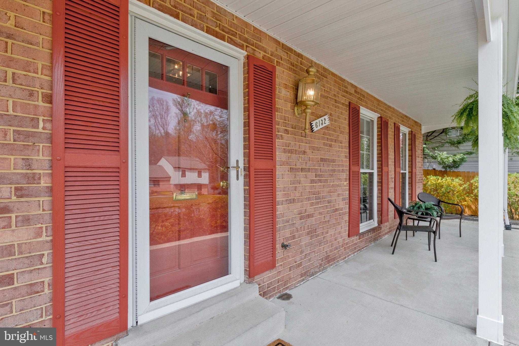 6132 Roxbury Avenue Springfield, VA 22152 - Photo 5 of 70 Great spot to enjoy your morning coffee.
