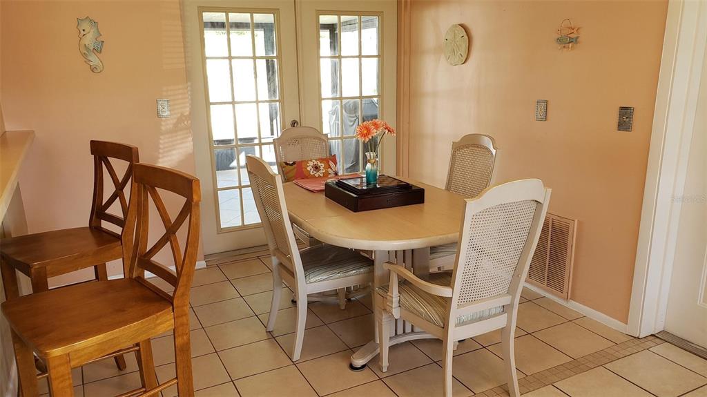 375 Terrapin Road Venice, FL 34293 - Photo 2 of 24