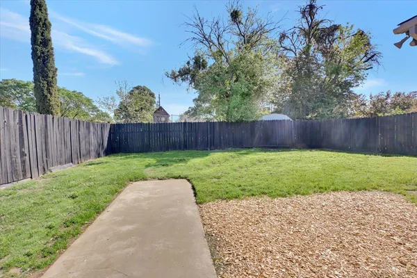 $299,999 | 4457 College Way, Olivehurst, CA 95961