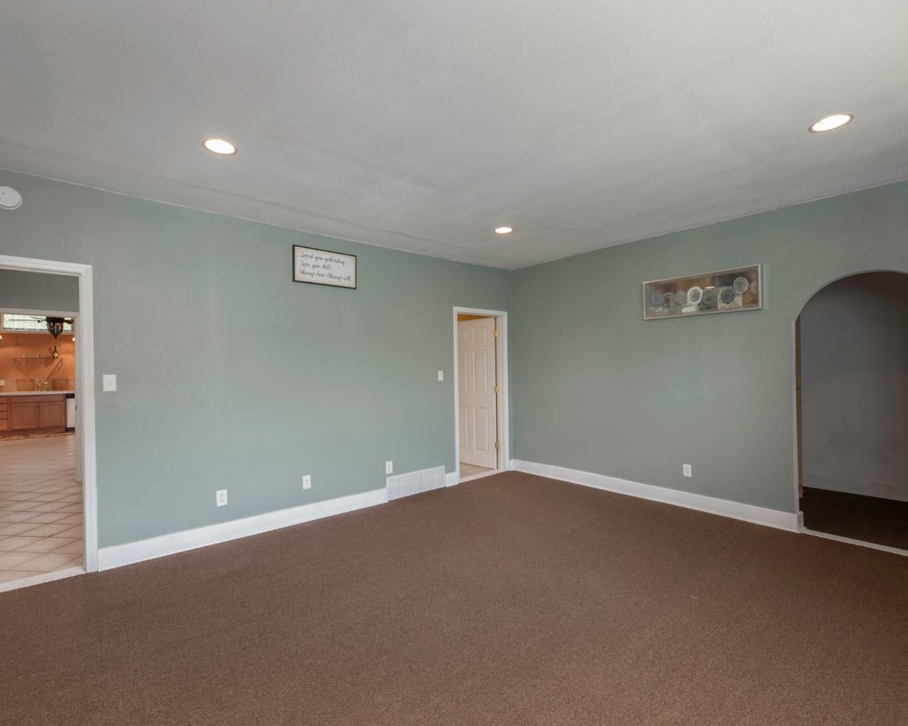 218 East Kemp Street Rhinelander, WI 54501 - Photo 9 of 25 Gallery Image 9