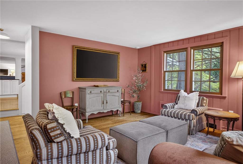 870 Field Club Road Pittsburgh, PA 15238 - Photo 28 of 50 Central family room offering a true heart-of-the-home feel