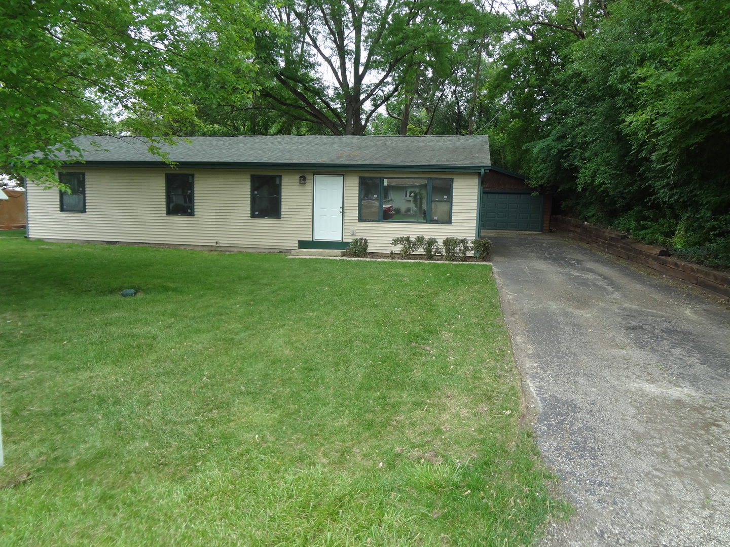 9802 Gallek Road Fox River Grove, IL 60021 - Photo 1 of 27 Gallery Image 1