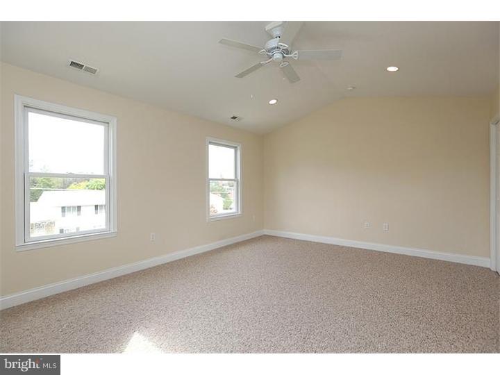 8807 Ashton Road Philadelphia, PA 19136 - Photo 15 of 23 Bedroom - Main