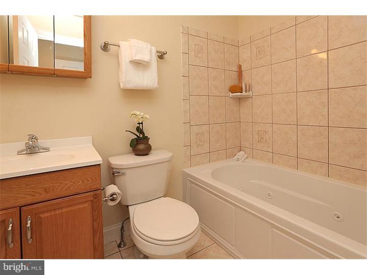 8807 Ashton Road Philadelphia, PA 19136 - Photo 17 of 23 Bathroom