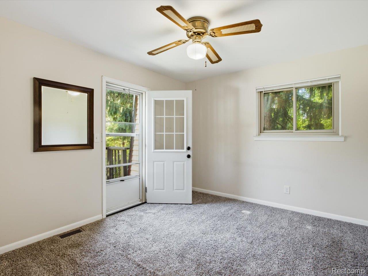 2861 Church Road Columbus, MI 48063 - Photo 20 of 46 19-2861 Church Rd (19).jpg