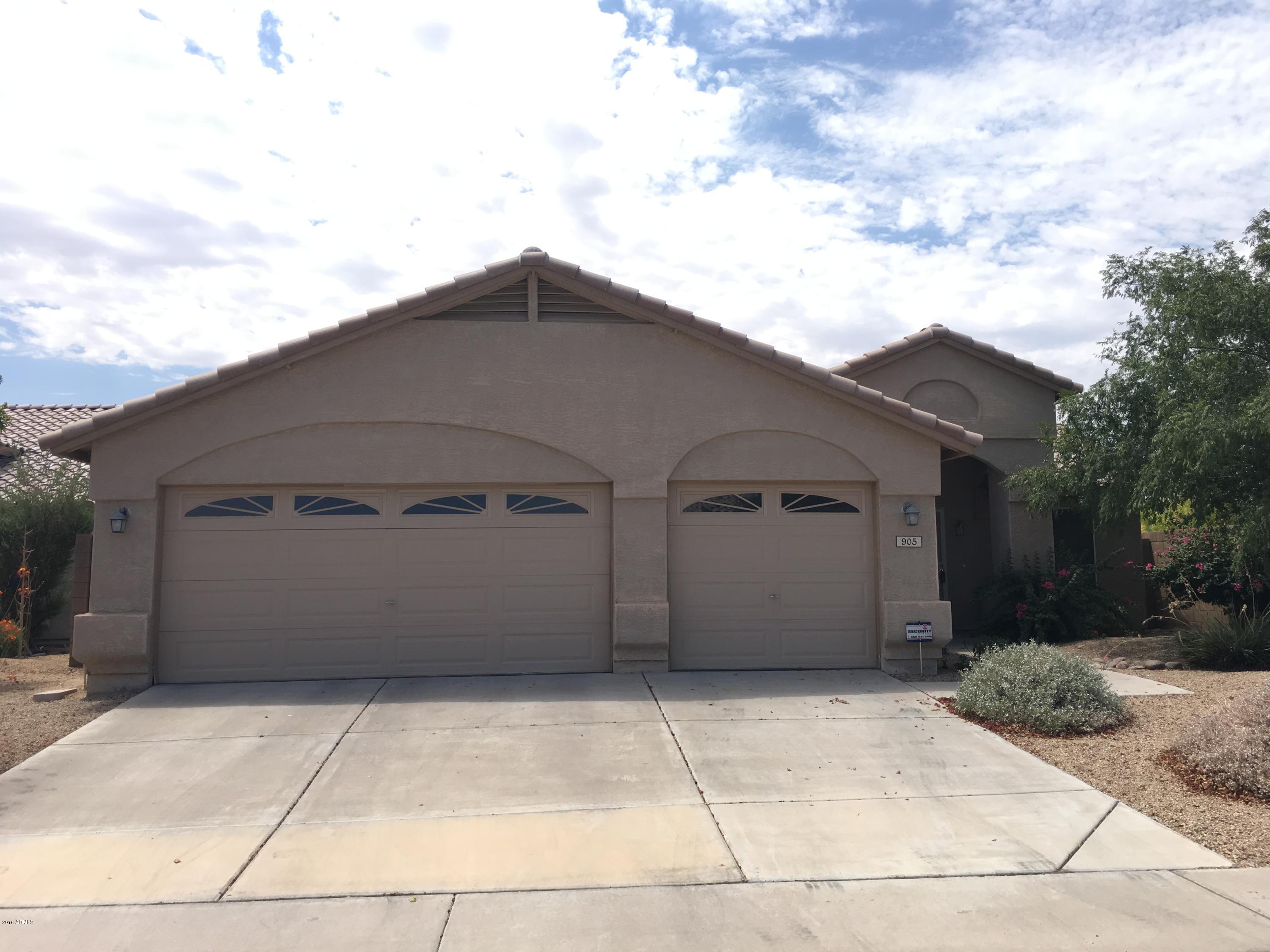 905 East Beverly Road Phoenix, AZ 85042 - Photo 1 of 35 Front
