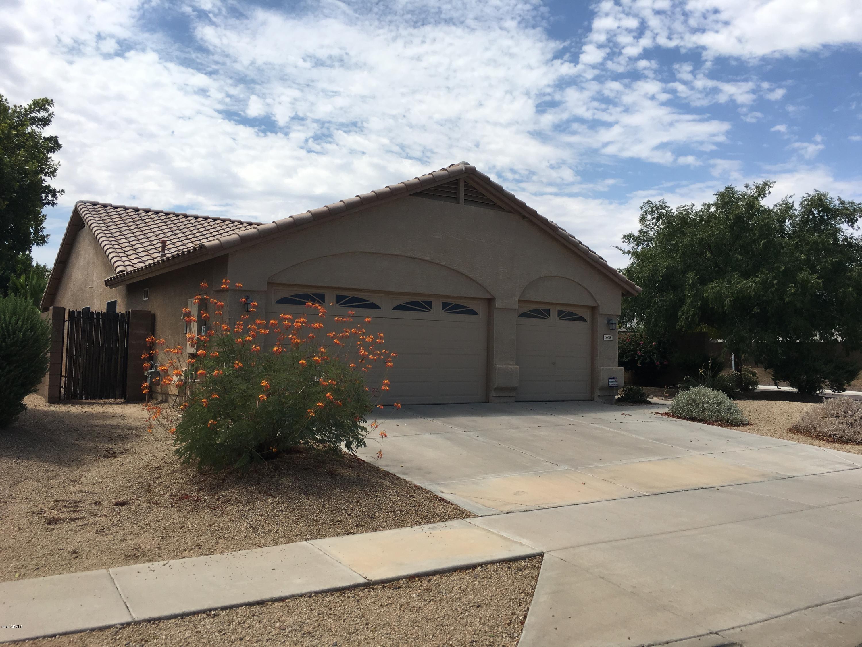 905 East Beverly Road Phoenix, AZ 85042 - Photo 3 of 35 Front